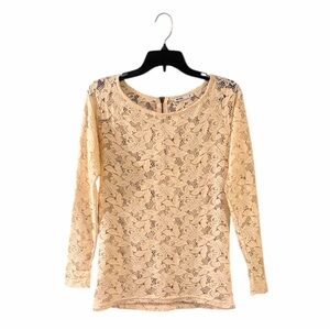 ⭐️ Lefties ($50) Cream Lace Long Sleeve Top - PTP 19